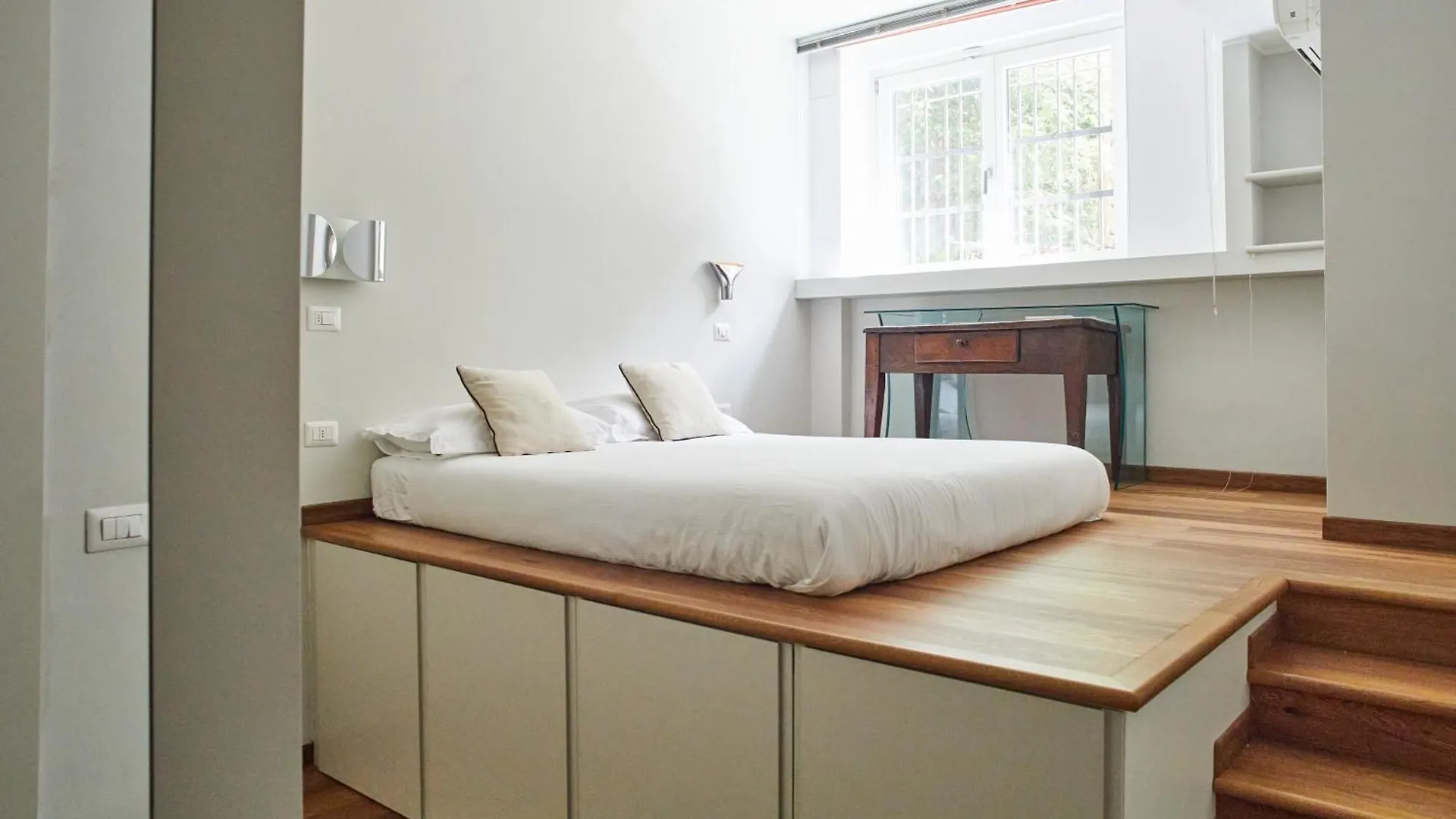 Luxury Apartment - Zona Bocconi Milan