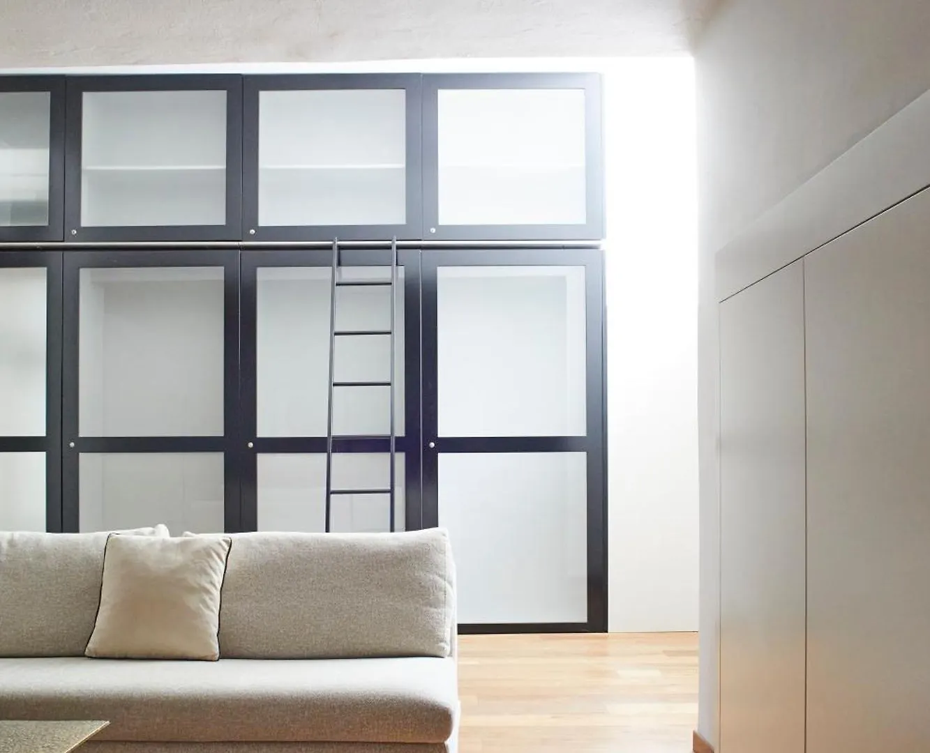 Luxury Apartment - Zona Bocconi Milan Italy