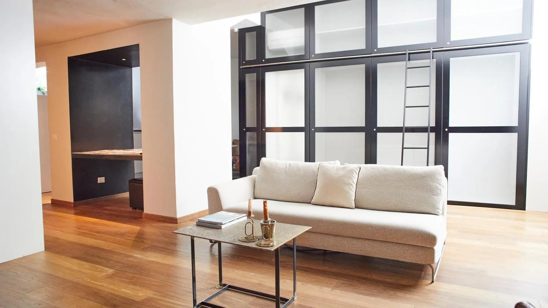 Luxury Apartment - Zona Bocconi Milan